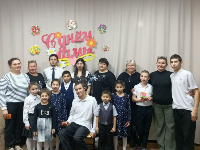 День матери